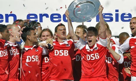 低谷并在下 低谷并在下