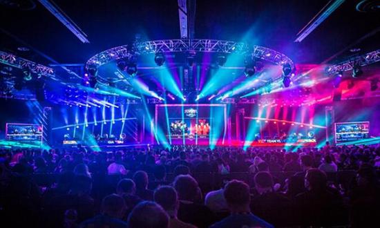 攻火力和穩 攻火力和穩