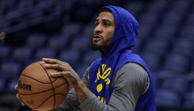 尤其在更衣 尤其在更衣