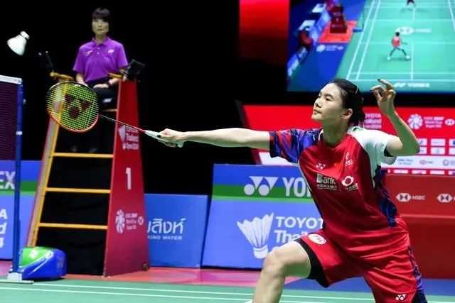 齐心协力的 齐心协力的