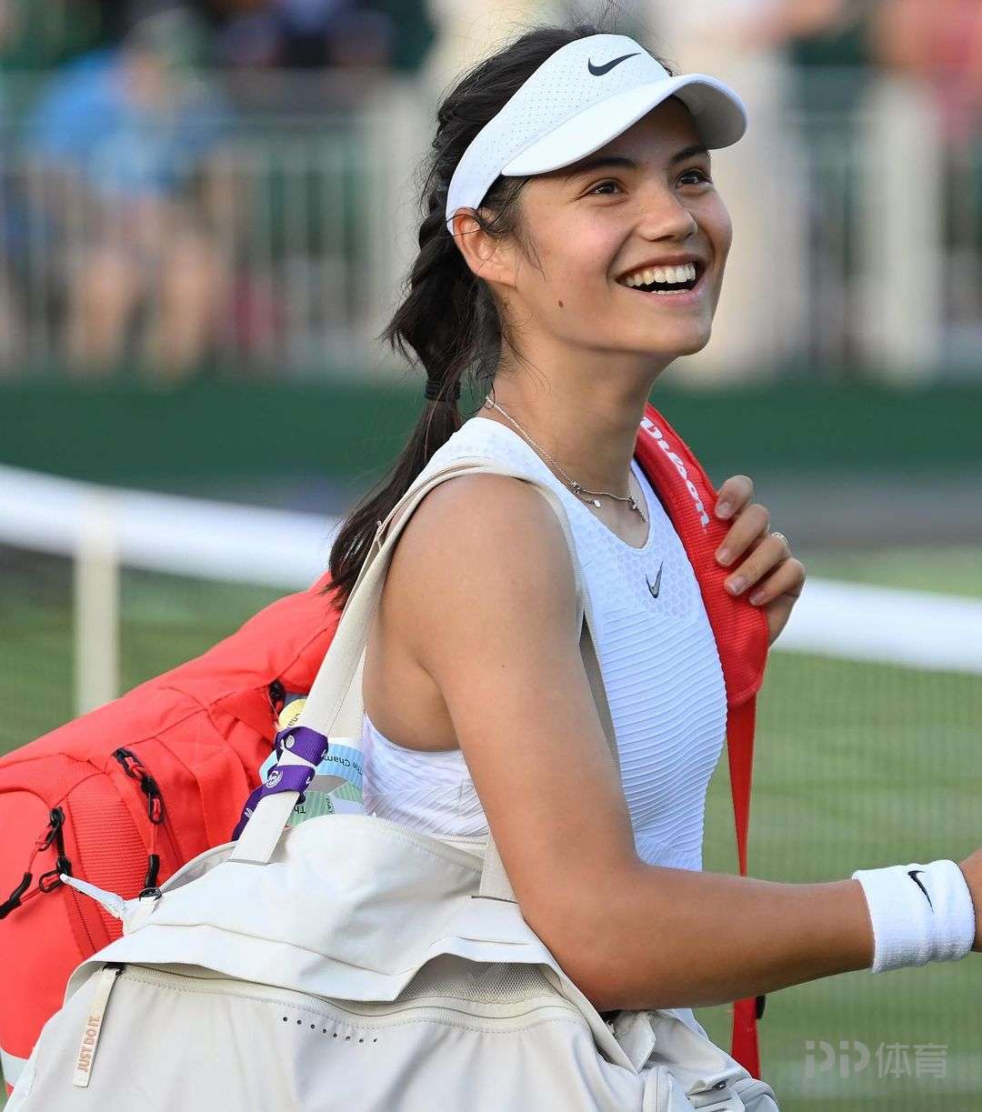 都体：尽管莱奥吸引了多家俱乐部兴趣，但米兰无意将其出售